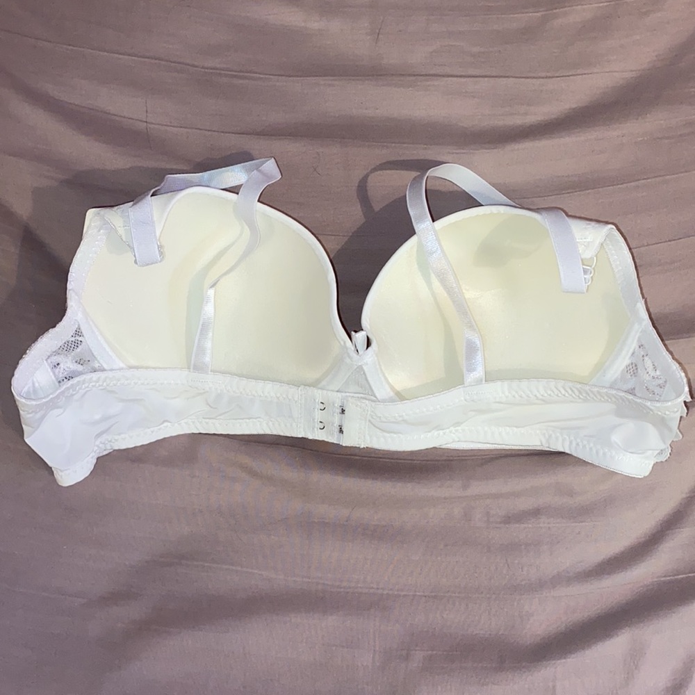 White Bra - Picture 3 of 4